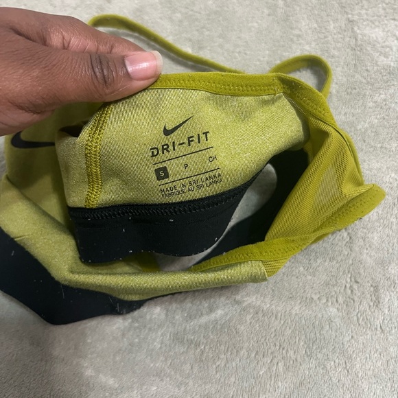 Nike Sports Bra - Picture 4 of 4